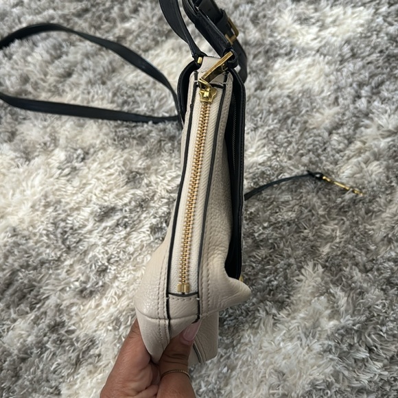 Fossil Cream/Snake Print Crossbody - Picture 5 of 15